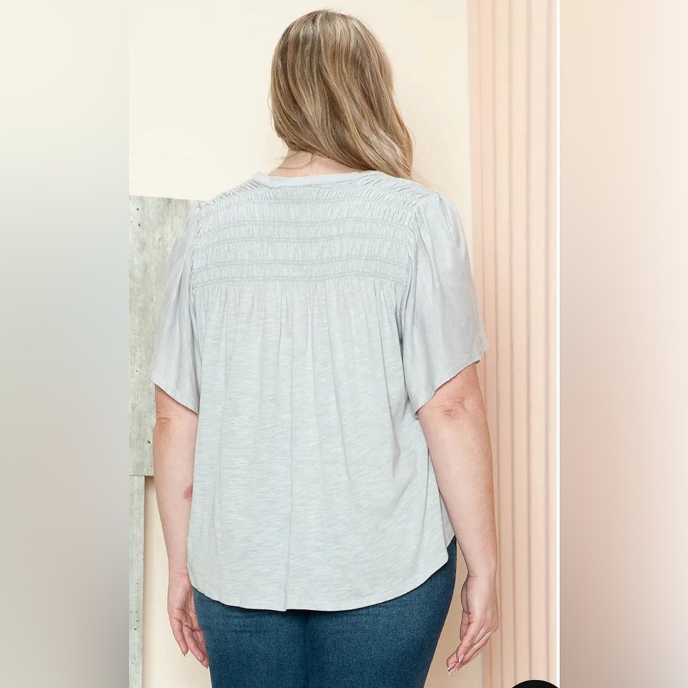 GILLI Plus Size Cotton Smocked Yoke Flutter Sleeve Casual Made In USA Top - Picture 6 of 8
